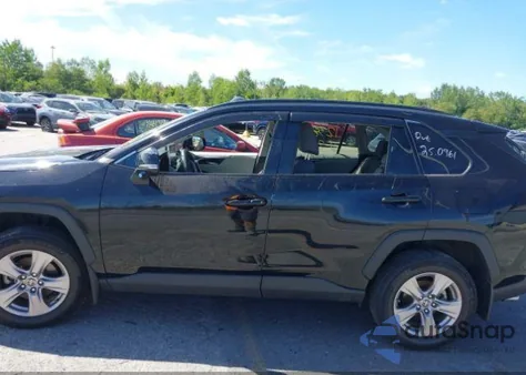 2022 Toyota Rav4 Xle from USA, damaged, VIN 2T3P1RFV0NC261717